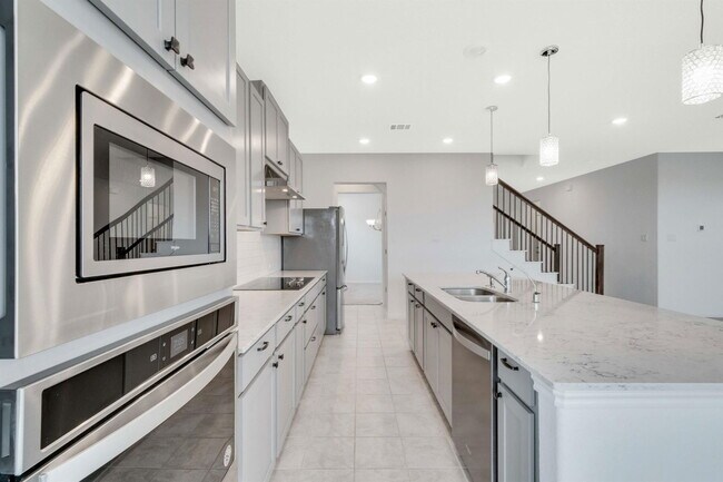 Building Photo - 17629 Shafer Dr