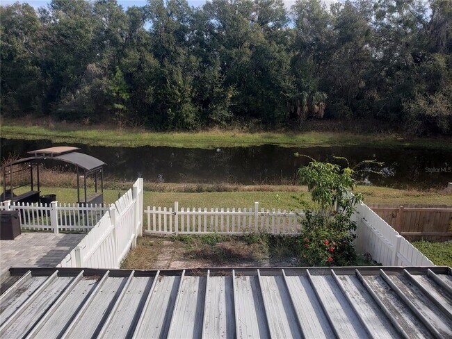 Building Photo - 14027 Village View Dr