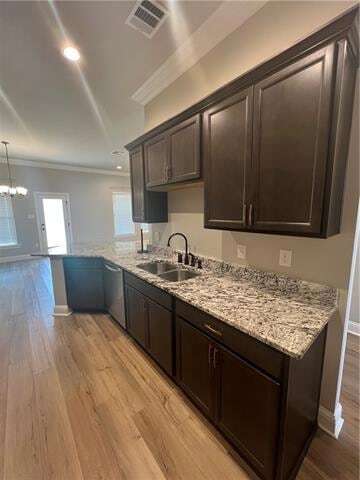 Building Photo - 557 Claiborne Trails Dr