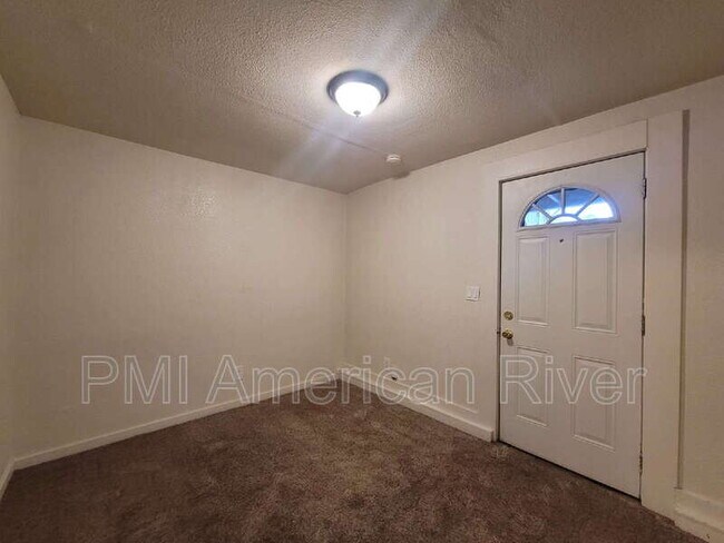 Building Photo - 1224 V St