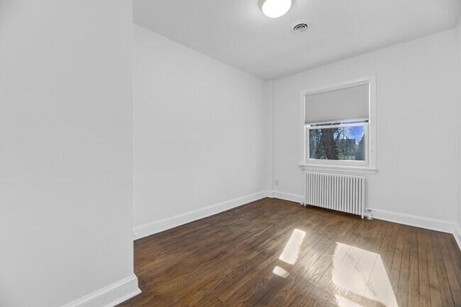 Building Photo - 3822 W St NW