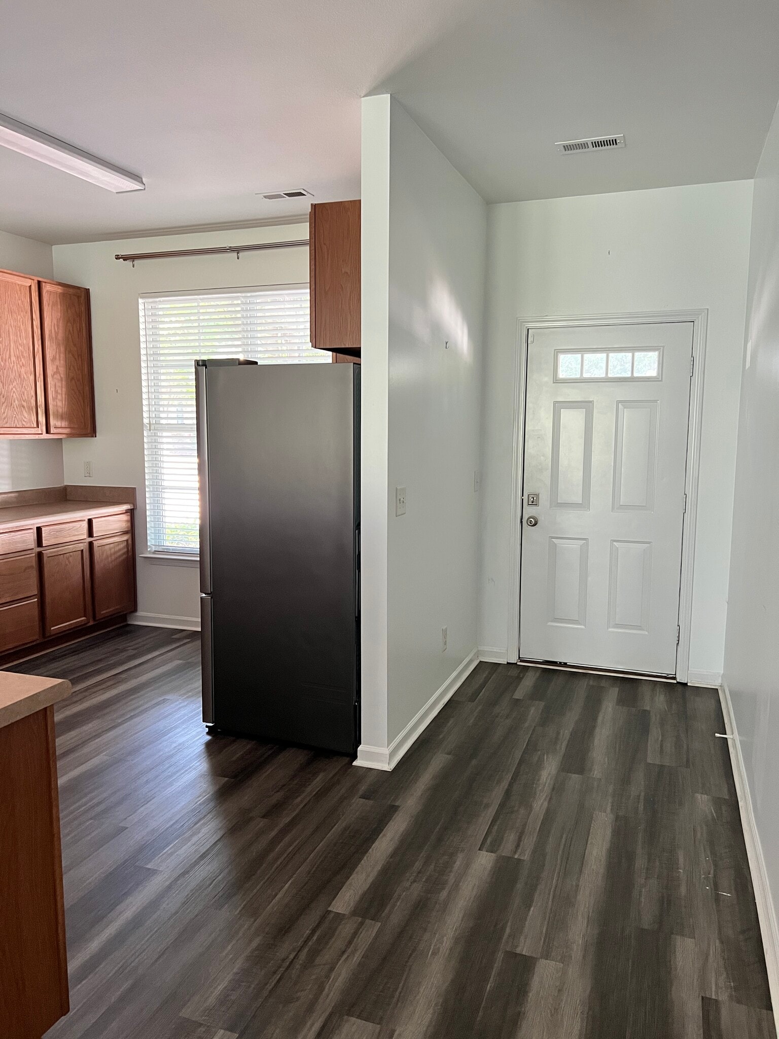 Building Photo - 5580 Farm House Trl