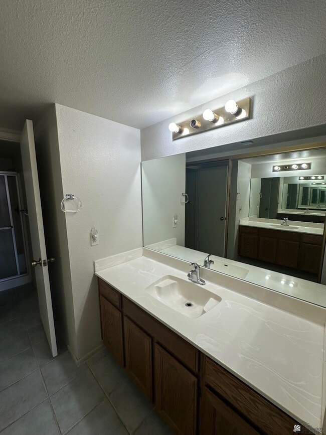 Building Photo - 1605 W Santa Maria Way