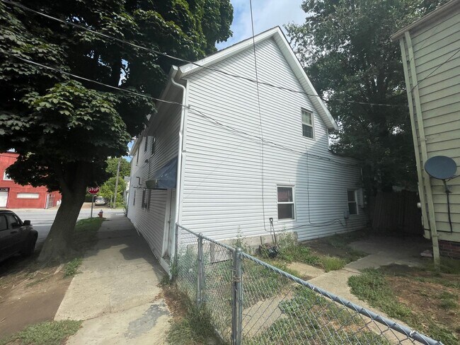 Building Photo - 7023 Clark Ave