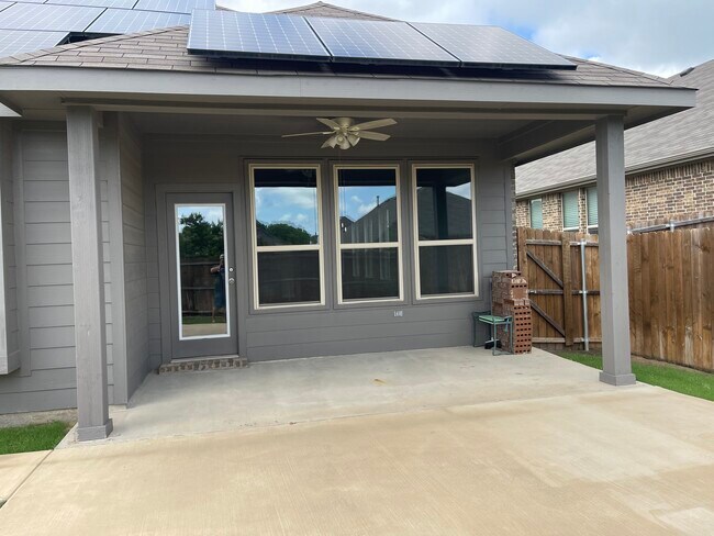 Building Photo - 413 McCoy Dr
