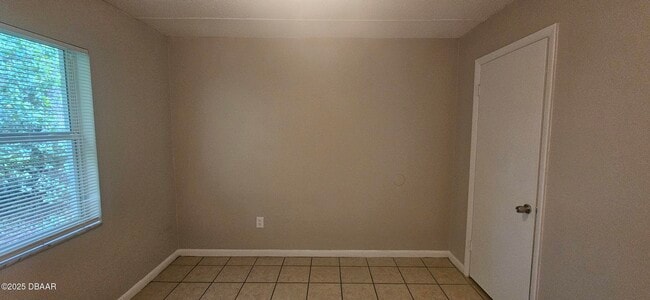 Building Photo - 333 S Osceola St