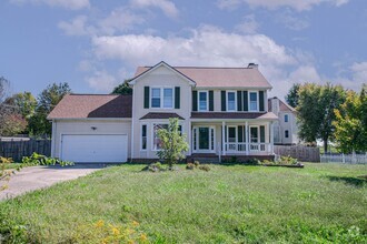 Building Photo - Pet Friendly Four Bedroom!