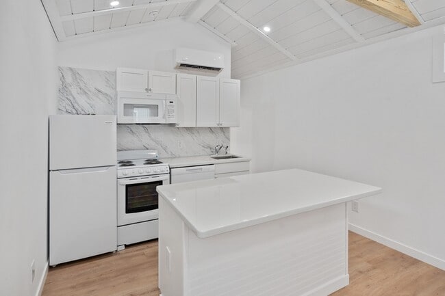 Building Photo - 720 Pritchett Ln