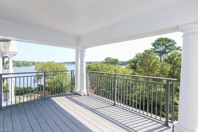 Building Photo - Tanner's Landing