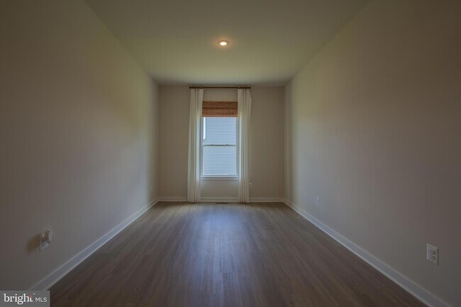 Building Photo - 79 Spatterdock Rd