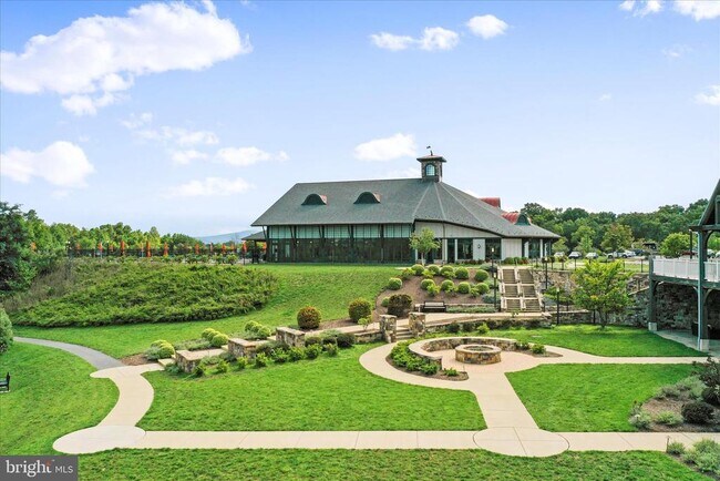 Building Photo - 166 Trout Lily Dr