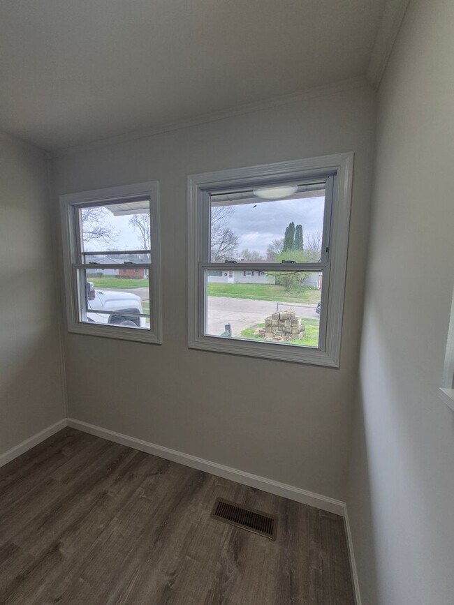 Building Photo - Fully remodeled 3 bedroom home!