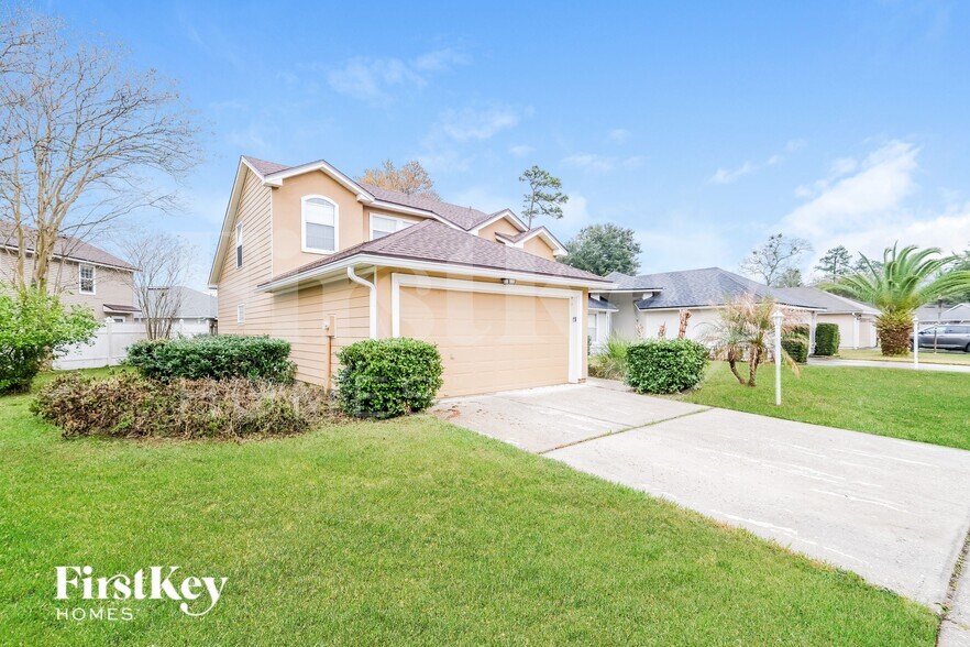 Building Photo - 9515 Southbrook Dr