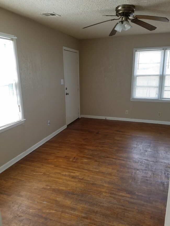 Living Room 1 - 4450 South Elizabeth Avenue