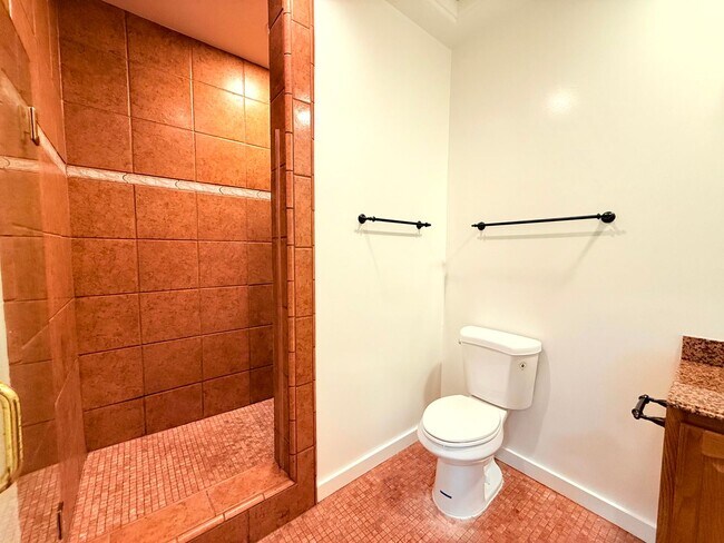 Building Photo - 1774 N Main St