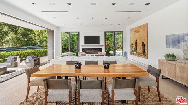 Building Photo - 5958 Paseo Cyn Dr