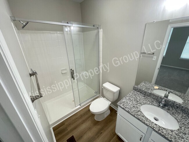 Building Photo - 517 Olive Branch Way