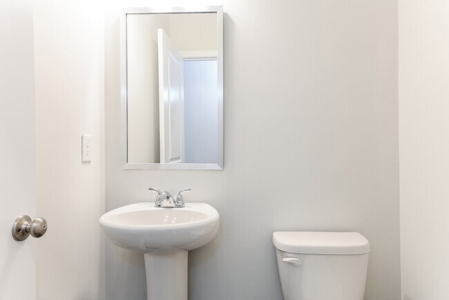 Building Photo - 241 Clydesdale Cir