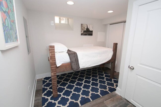 Building Photo - Two-bed, Two-bath TOWNHOUSE in PRIMO Fisht...