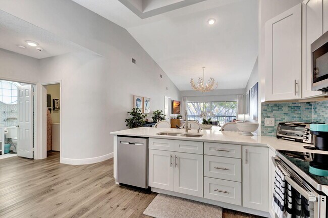 Building Photo - 229 Cypress Point Dr