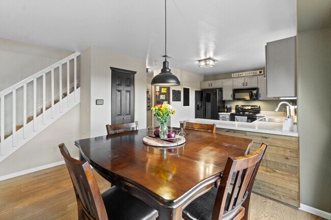 Building Photo - Charming home in Stonegate community of Pa...