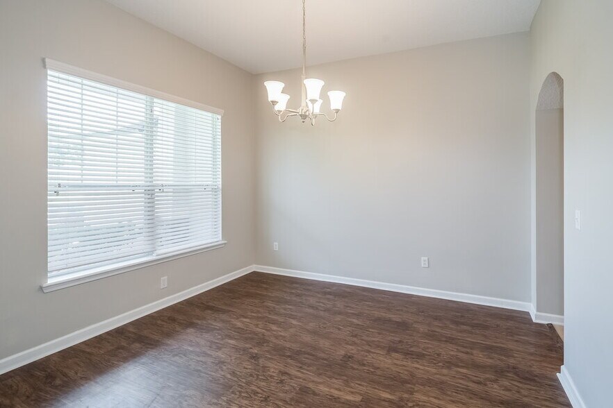 Building Photo - 14081 Bradley Cove Rd