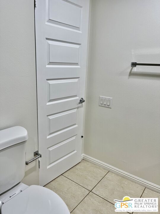 Building Photo - 2559 Whitewater Club Dr