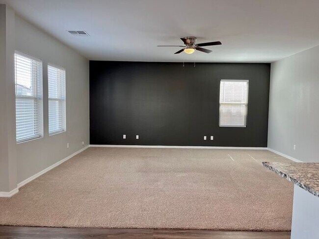 Building Photo - Home in Litchfield Park at Canyon Views! 5bd 3ba! Mountain Views!