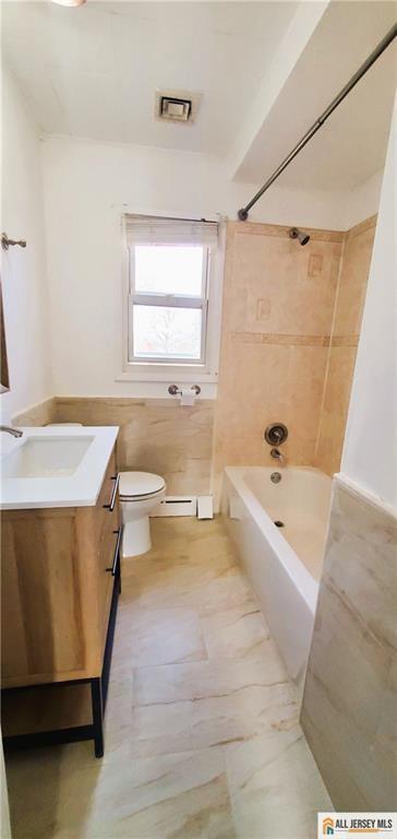 Building Photo - 40 Beverly Ave