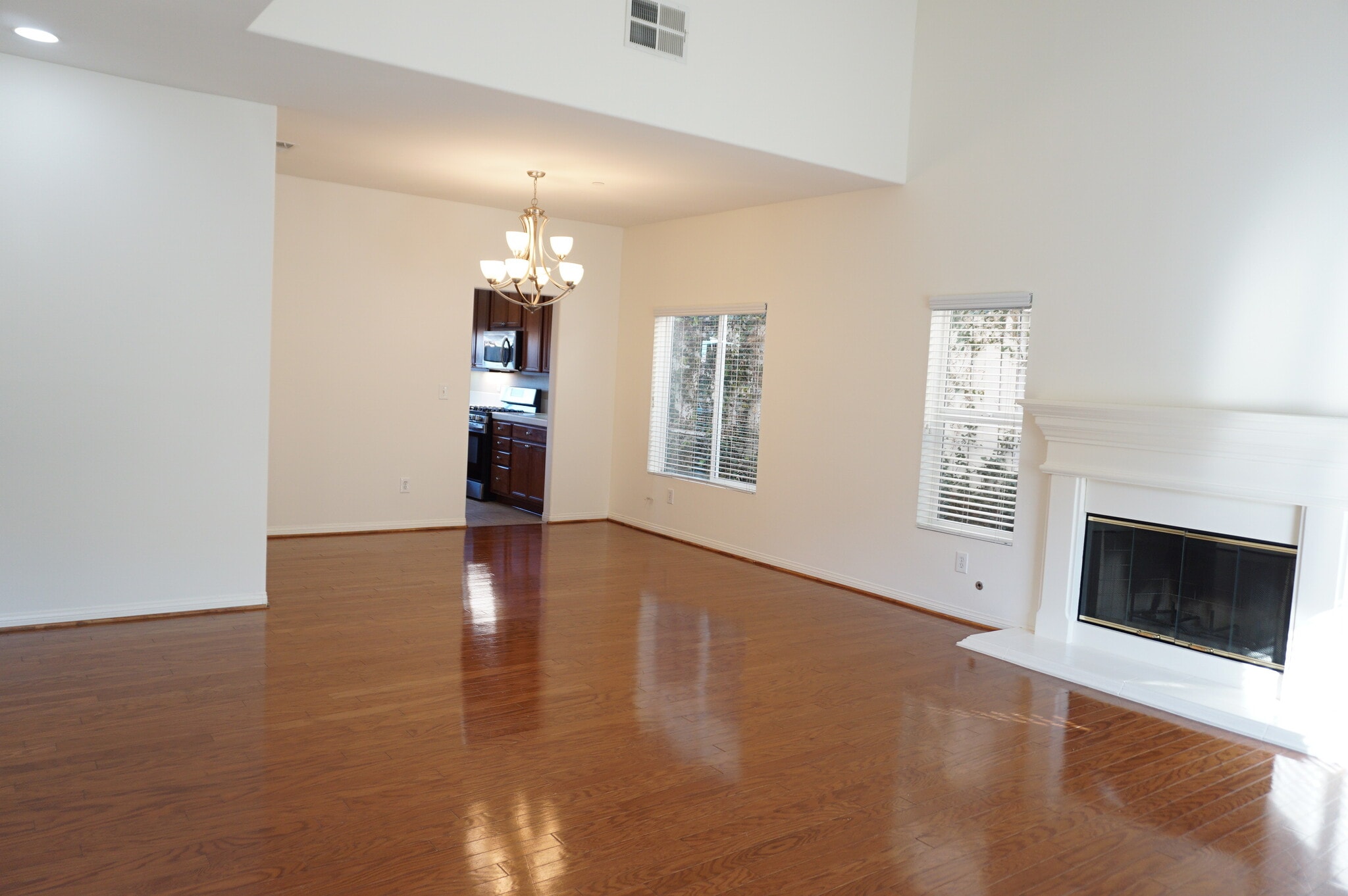 Building Photo - 11855 Birch Grove Ln