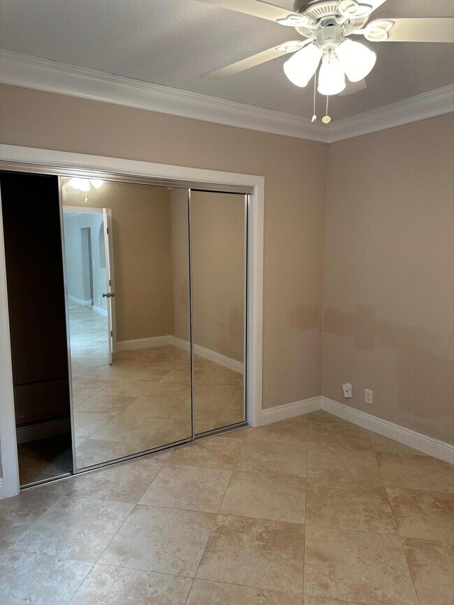 Building Photo - 272 SW 1st St