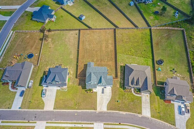 Building Photo - 151 Titleist Ct