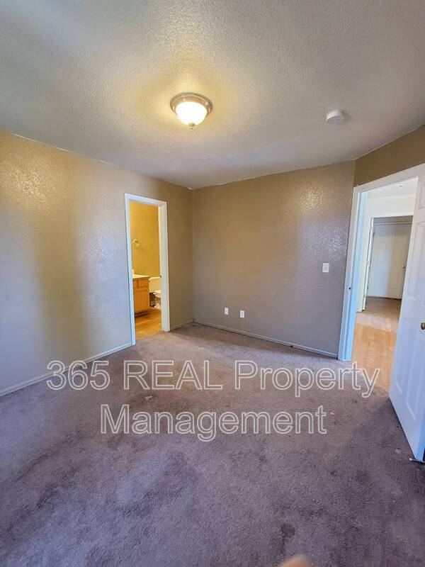 Building Photo - 3821 Tumbleweed Dr