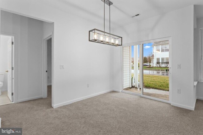 Building Photo - 11112 Cornerstone Dr