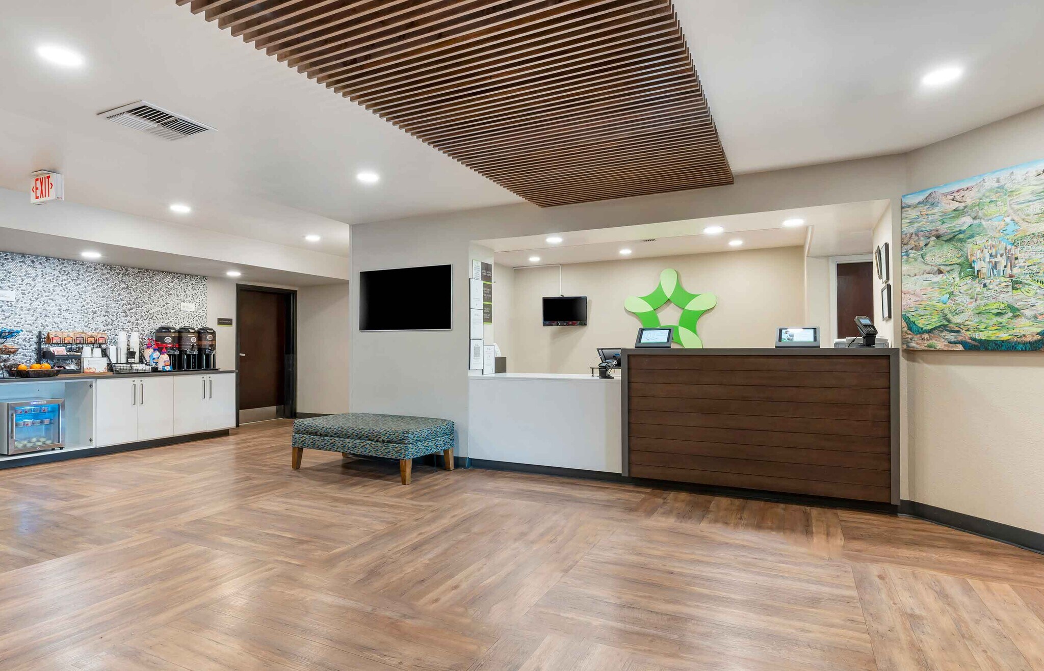 Building Photo - Furnished Studio-Union City - Dyer St.