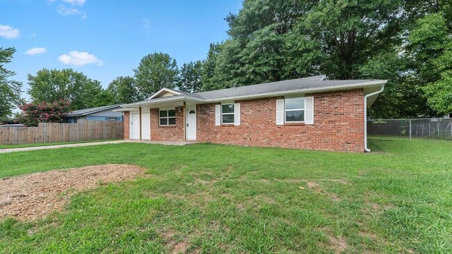 Building Photo - 1006 Joye St
