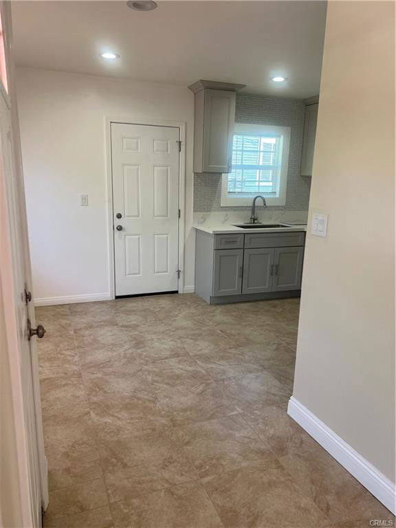 Building Photo - 1674 El Sereno Ave