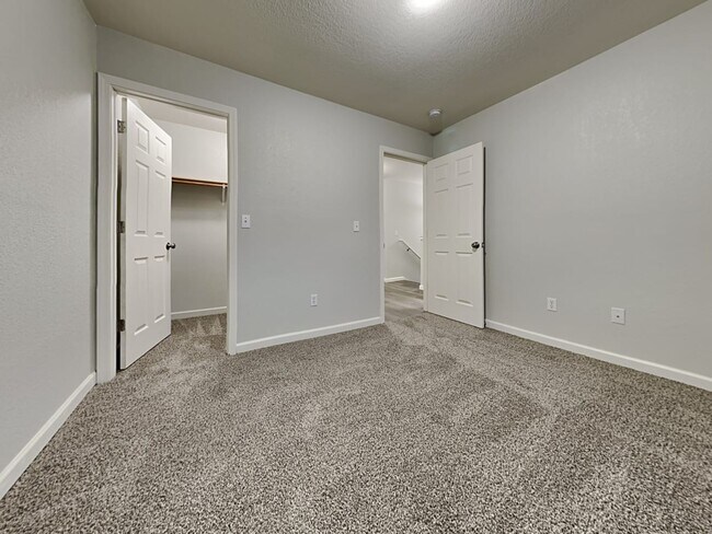 Building Photo - 4314 Maricite St SE