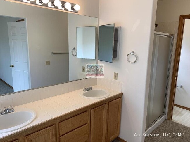 Building Photo - 5820 Corinth Dr