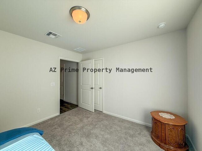 Building Photo - 1209 W Seagoe Ave