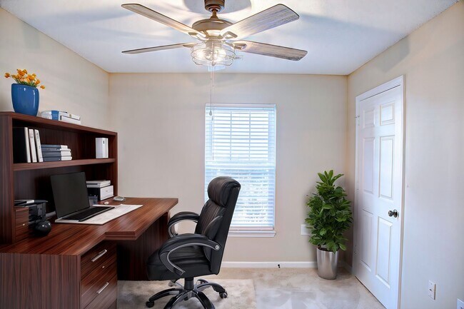 Building Photo - One bedroom apartment available now
