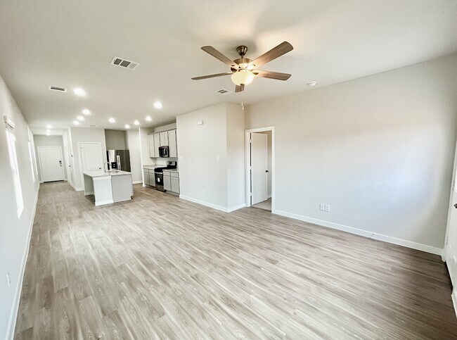 Building Photo - 11848 Whirlaway Dr