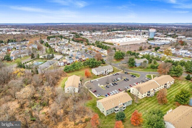 Building Photo - 408 Stockton Ct