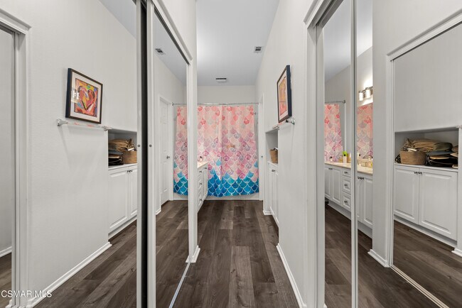Building Photo - 4894 Santo Dr