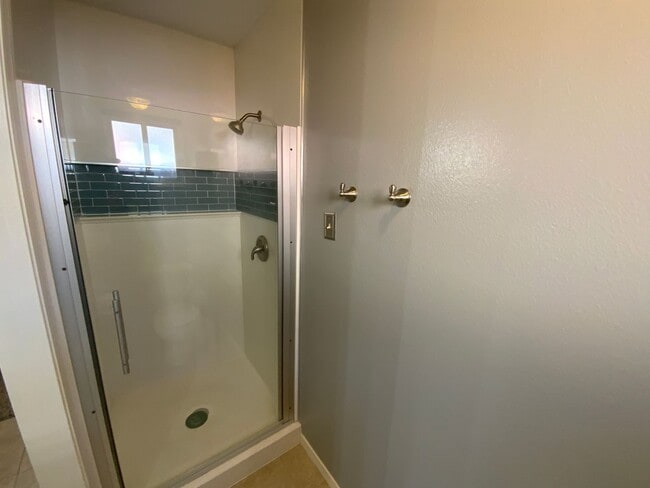 Building Photo - 3 Bedroom Single Story Home Available Near Louisiana Blvd NE & Candelaria Rd NE!