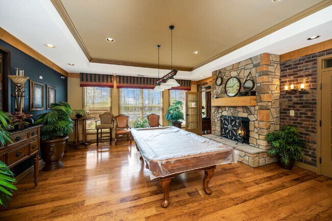 Building Photo - Spacious 3-Bedroom Rental in Sought-After ...