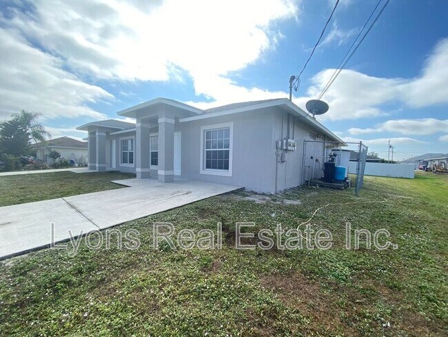 Building Photo - 4543 20th St SW