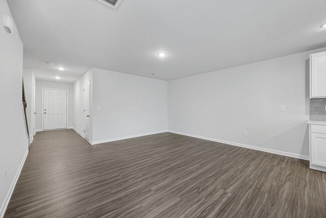 Building Photo - 3024 Whispering Willows Ct