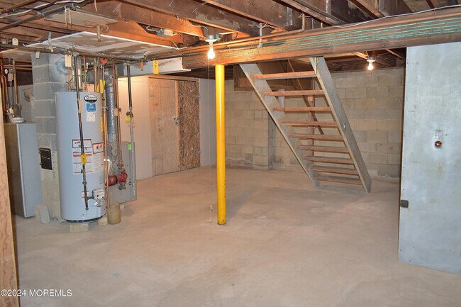 Building Photo - 1160 Deal Rd
