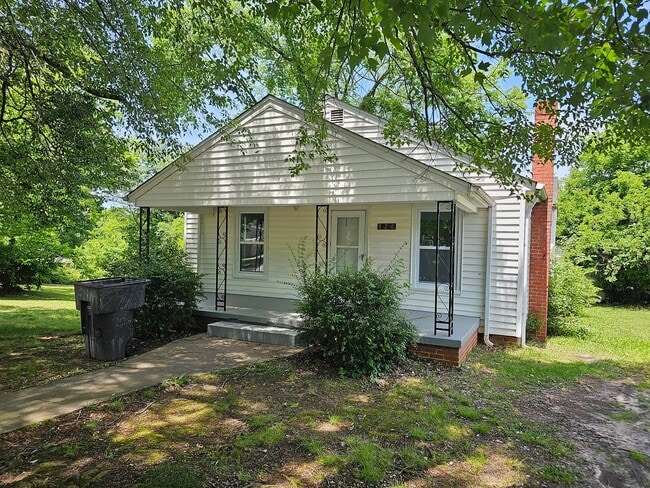 Primary Photo - 2BR with Living Room & Den!